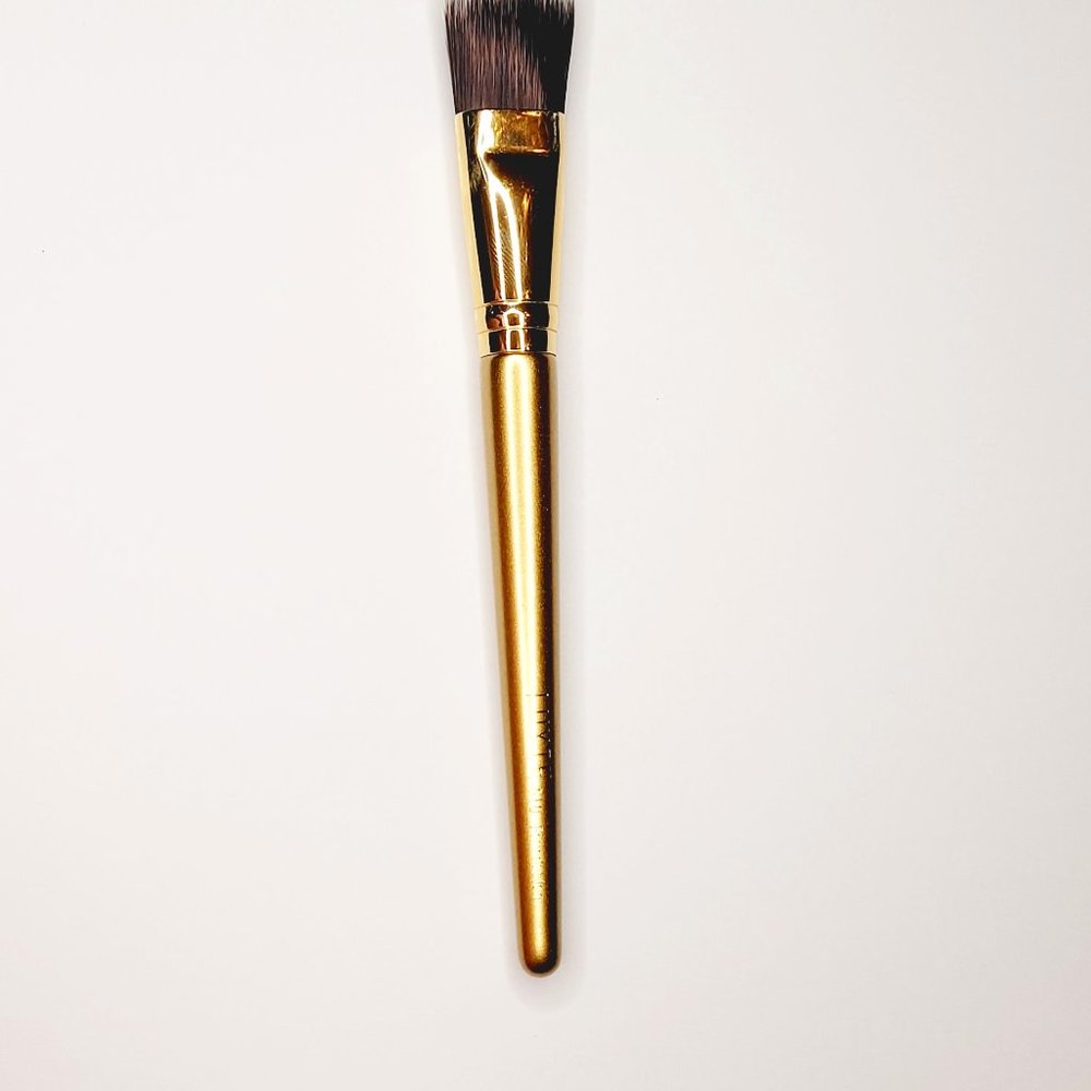 Luxie 510 Foundation Face Brush ~ New ~ Gold